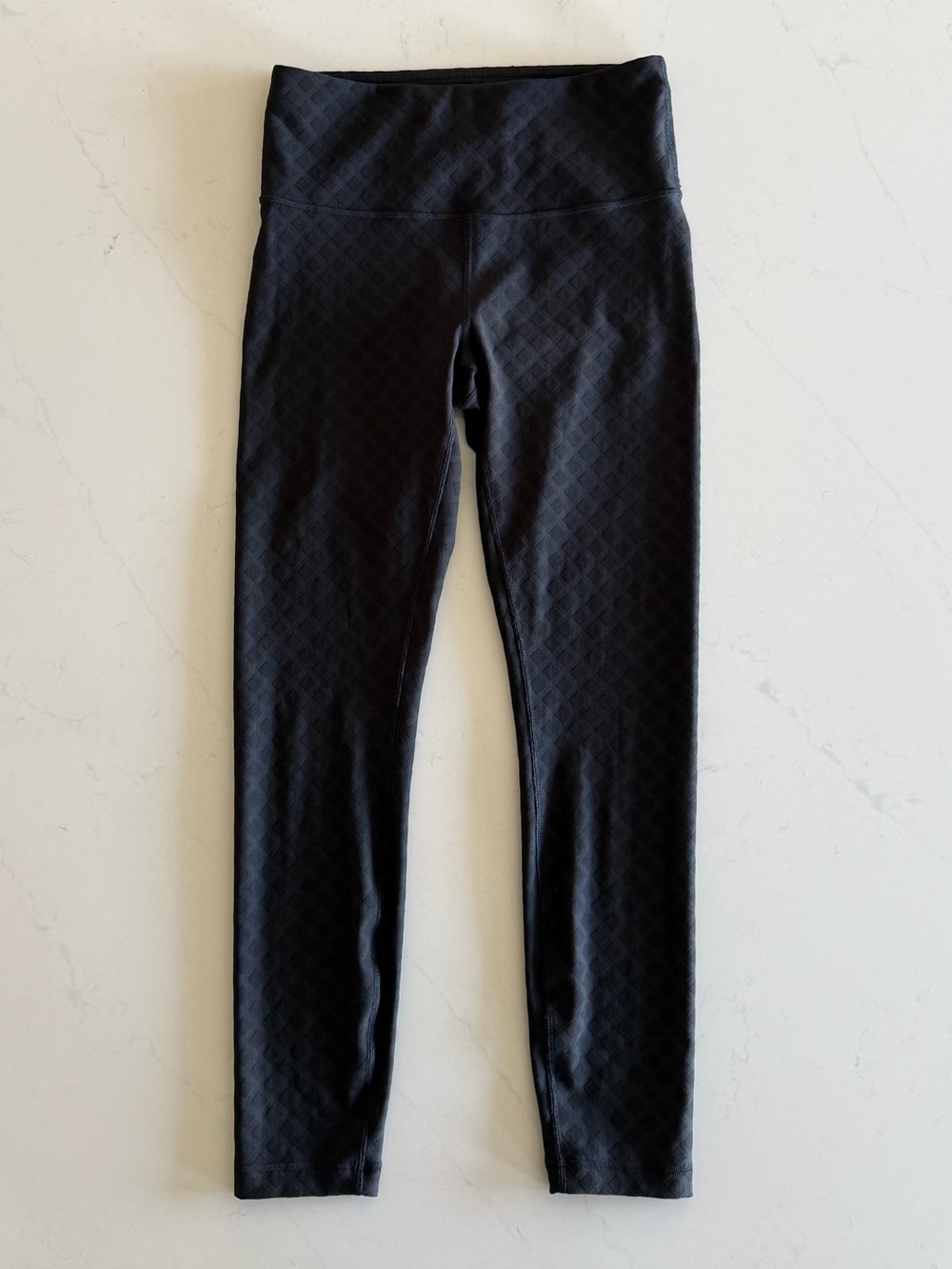 lululemon 3D jacquard diamond tight